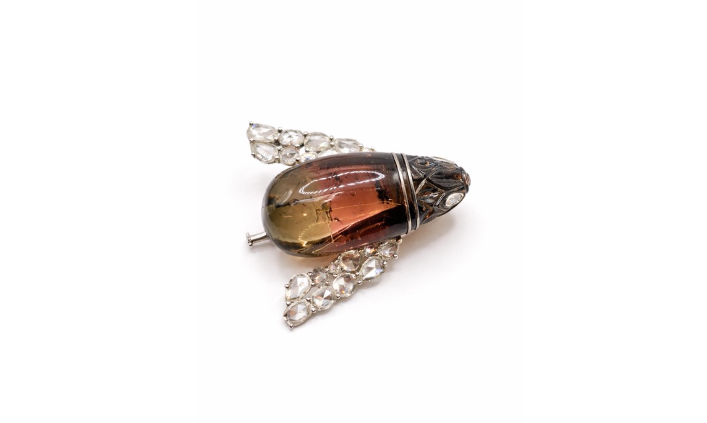 Brooch "Bee"