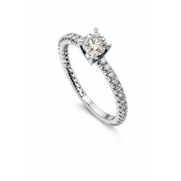 Ring diamond