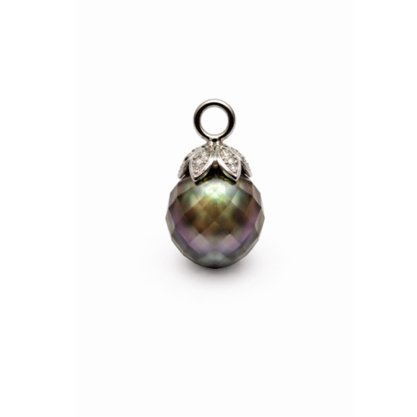 Pendant pearl