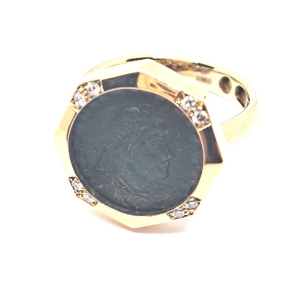 Ring 'Roman memories'