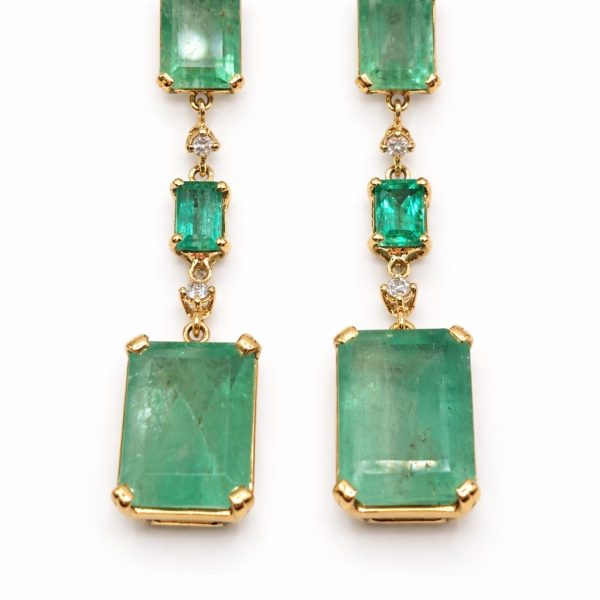 Drop Emerald Earrings
