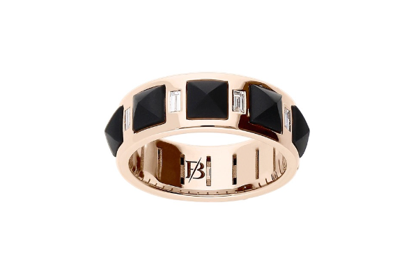 Ring "fantasy in black"