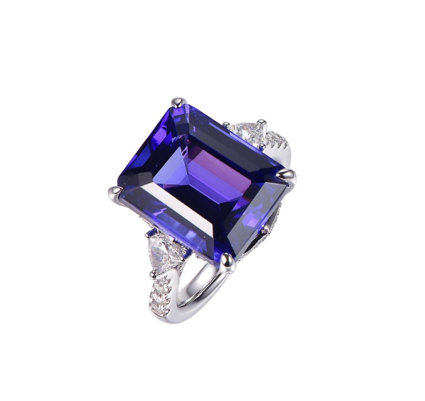 Ring Tanzanite